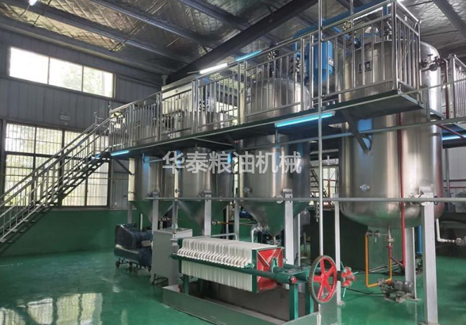 核桃油為什么要脫膠，核桃油精煉設(shè)備有哪些有效的脫膠方法？